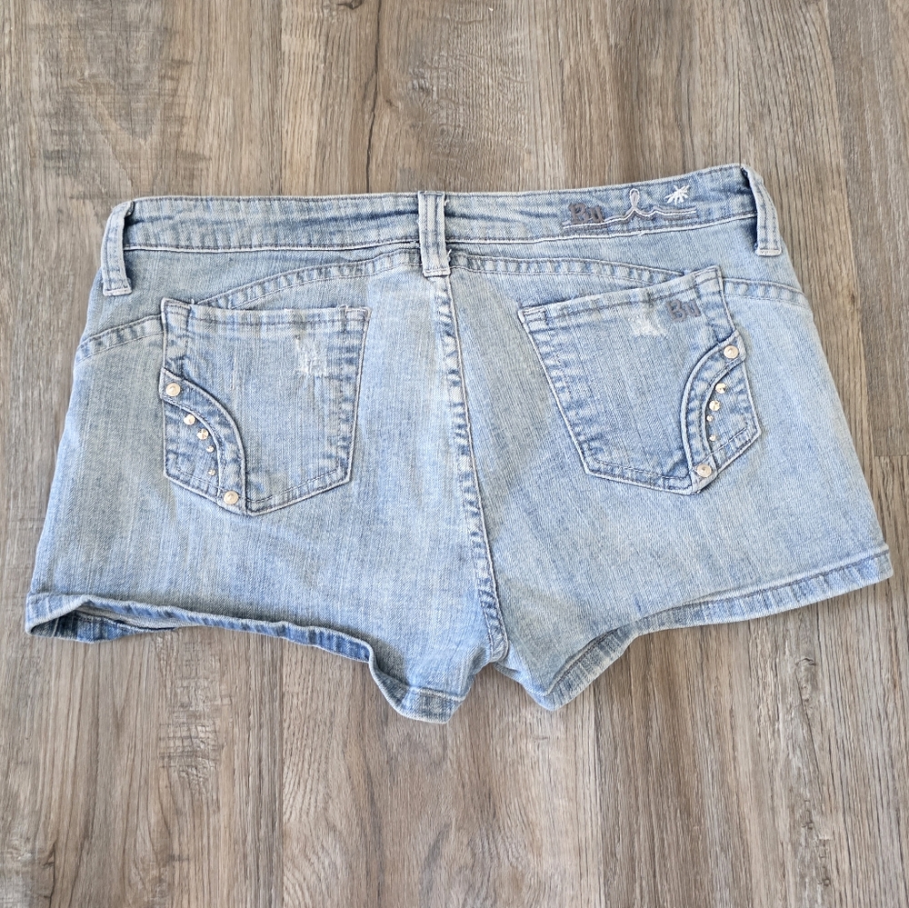 Bu Women's Light Blue Denim Shorts Size 13
